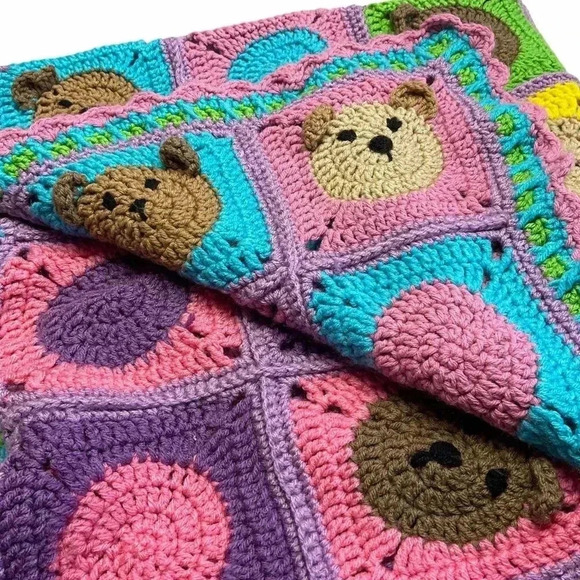 Handmade Crochet Teddy Bear Granny Square Baby Nursery Afghan Blanket 45x45 - Picture 6 of 6